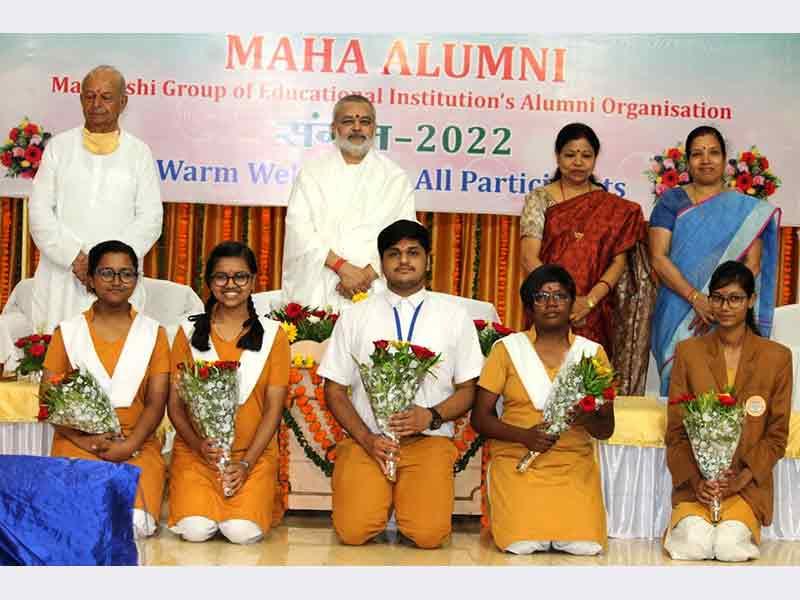 Maha Alumni Assembly of all Institutions (3 branches of Maharishi Vidya Mandir Schools, Maharishi Centre for Educational Excellence and Maharishi Institute of Management) of Maharishi Shiksha Sansthan of Bhopal was organised on 23rd July 2022 at Maharishi Mangalam Bhawan, Hoshangabad Road, Bhopal.