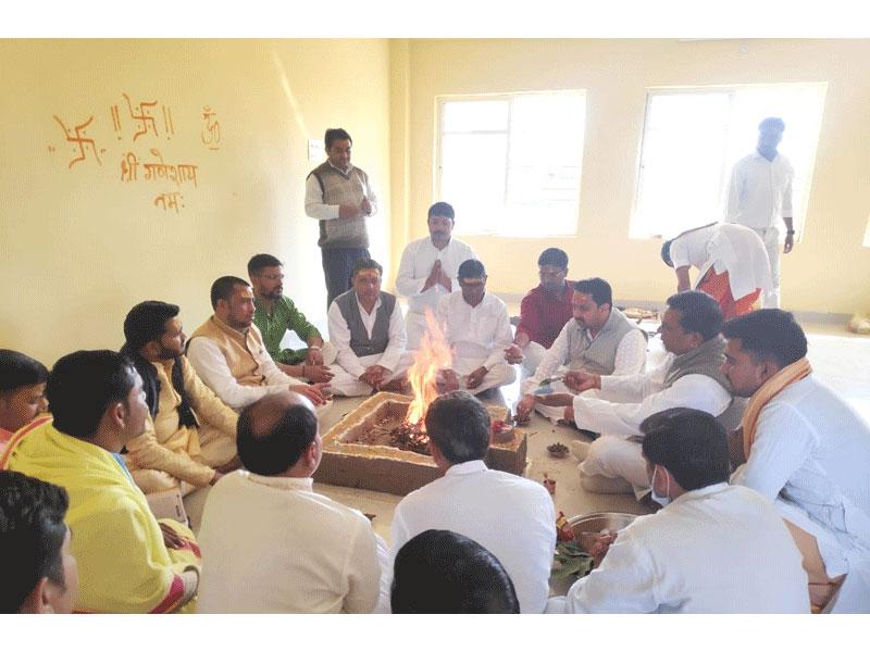 MVM Fatehpur: Rudrabhishek & Havan was performed on the auspicious occasion of Mahashivratri celebration.