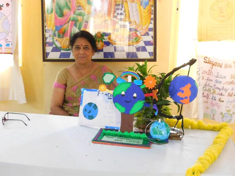 Mrs Pooja Chandola Principal MVM Naini Prayagraj celebrated World Earth Day.